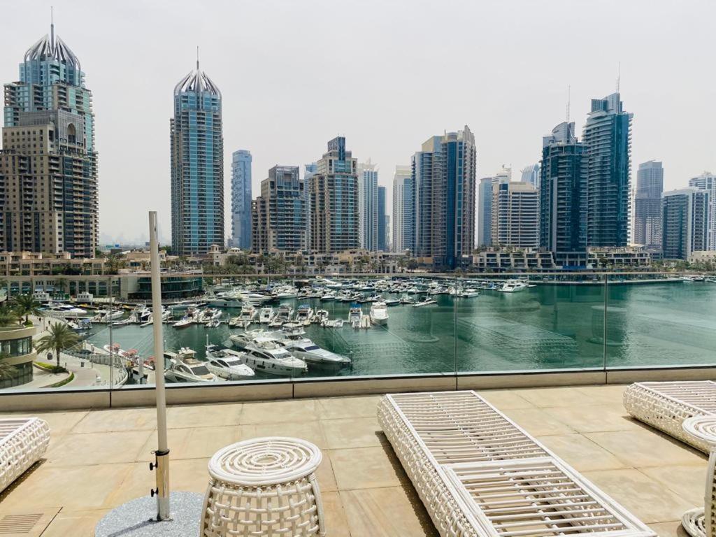 Cayan Tower Luxury Apartment With Sea View Dubai Exterior foto