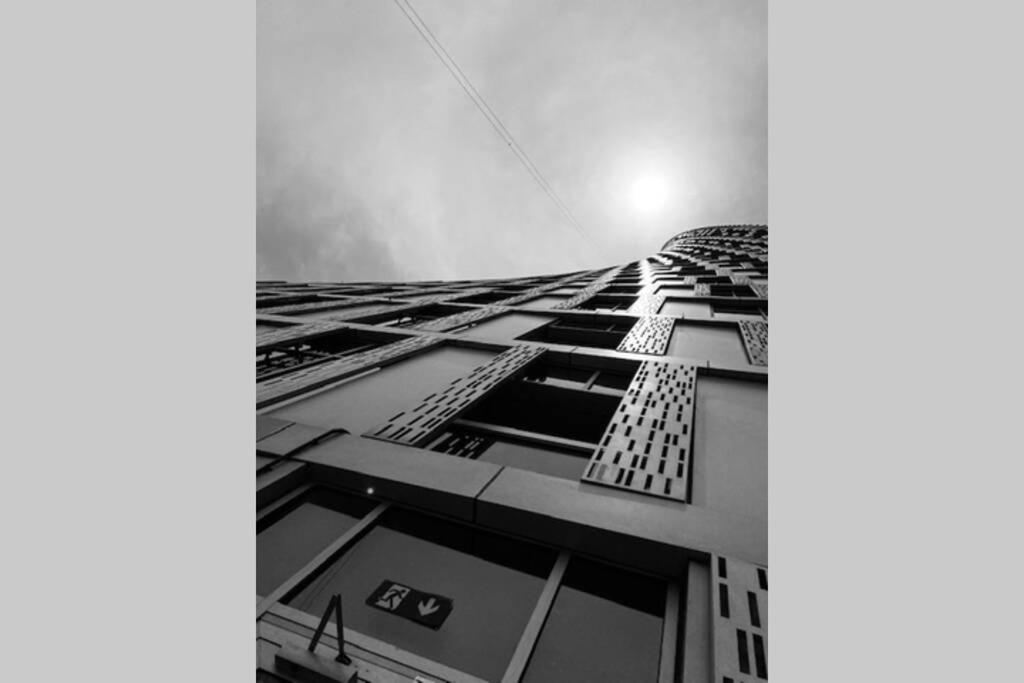 Cayan Tower Luxury Apartment With Sea View Dubai Exterior foto