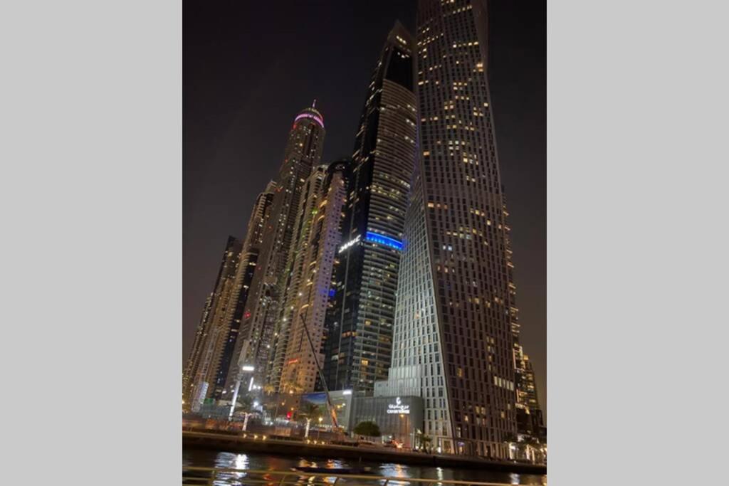 Cayan Tower Luxury Apartment With Sea View Dubai Exterior foto